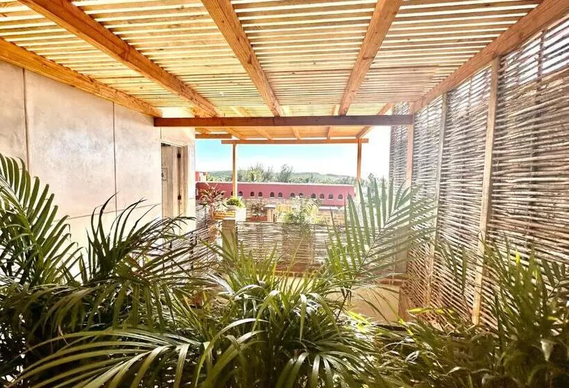 Retkeilymaja Baja House