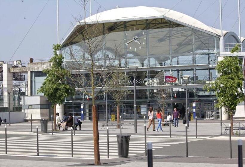 تختخواب و صبحانه Studio Suite Massy Atlantis Tgv