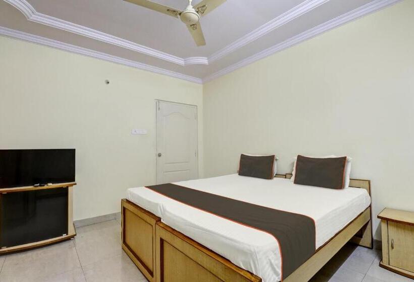 Collection O Hotel Murali Heights