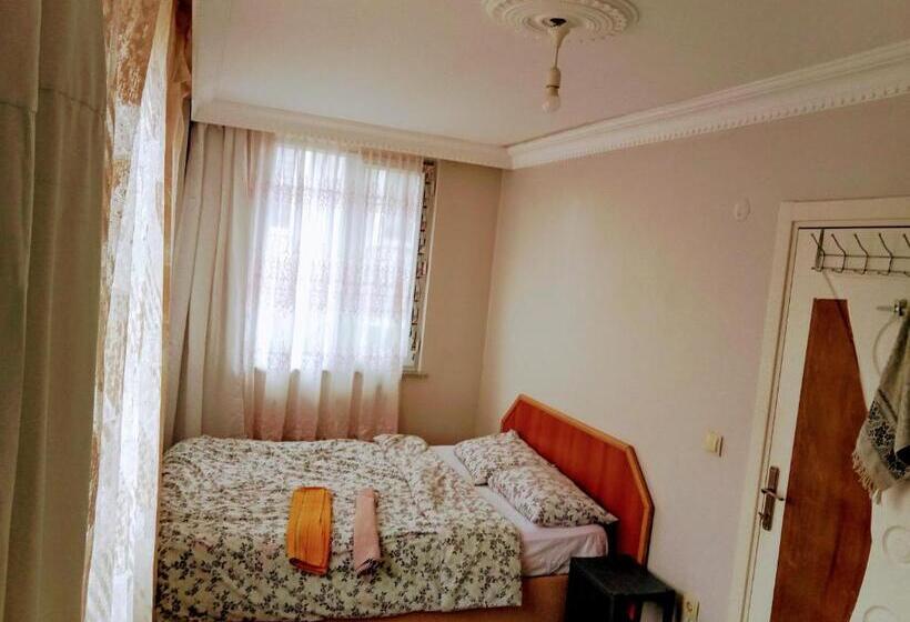 فندق Forest Villa ,6 Minute İstanbul Airport