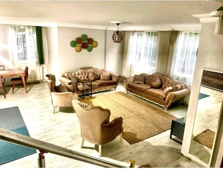 בית מלון כפרי Forest Villa ,6 Minute İstanbul Airport