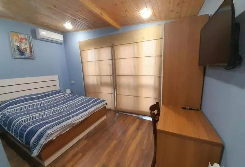هتل Aragvi
