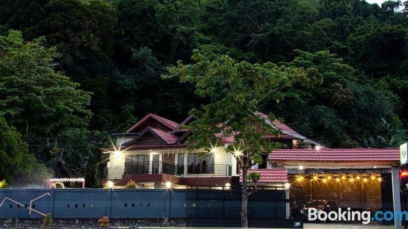 בית מלון כפרי Galaxy Waena