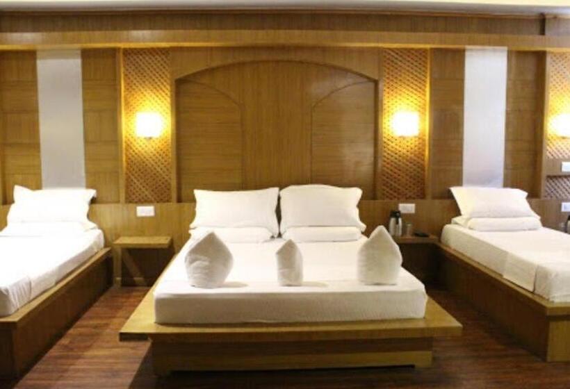 Hotel Inn Place view