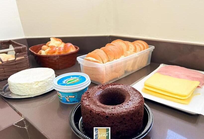 ホテル Oscar Econômico Porteirinha