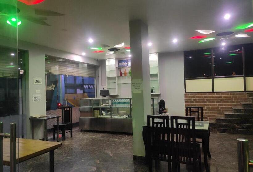 Отель Angan Udaipur