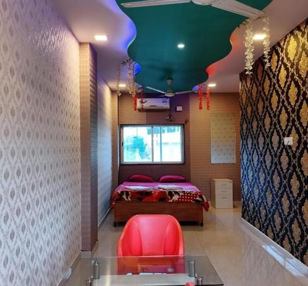 ホテル Strawberry Vacations Villa