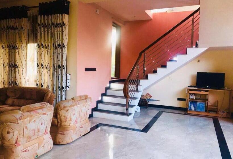 ペンション Amelie Villa