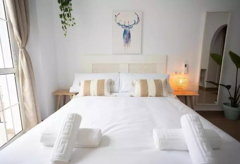 Majatalo Naim Guest House Nerja