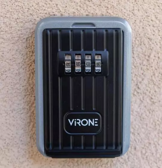 ペンション Navial