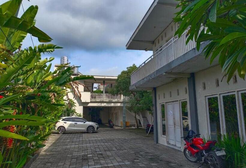 پانسیون Oemah Jawa Guesthouse Jember