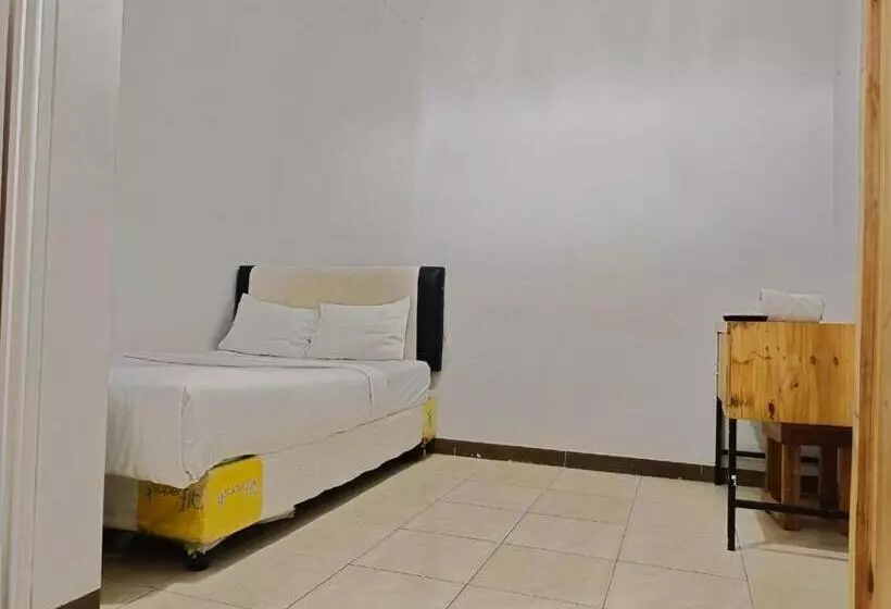 پانسیون Oemah Jawa Guesthouse Jember