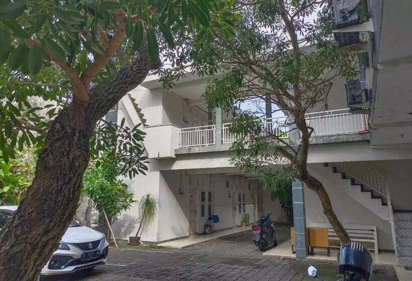 پانسیون Oemah Jawa Guesthouse Jember