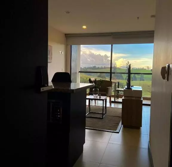 Majatalo Room In Studio Suite Hotelera A 5 Minutos Del Aeropuerto