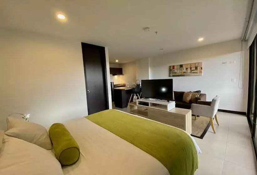 Majatalo Room In Studio Suite Hotelera A 5 Minutos Del Aeropuerto