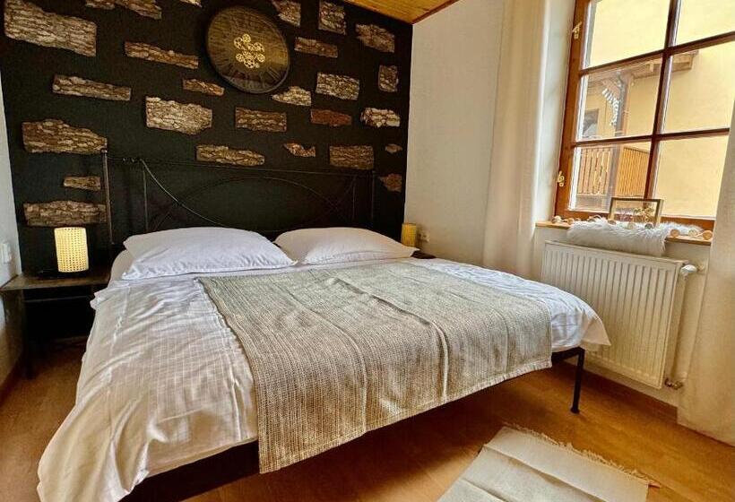 펜션 Schiller Haus&restaurant