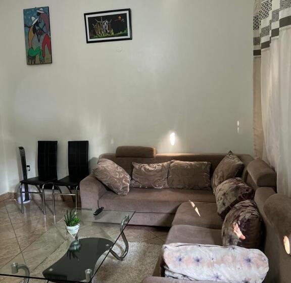 پانسیون Tropical Oasis Retreat