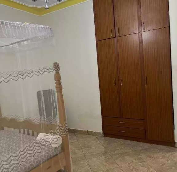 پانسیون Tropical Oasis Retreat