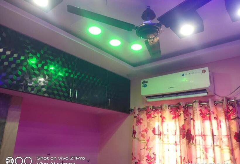 Pensão Uk Guest House