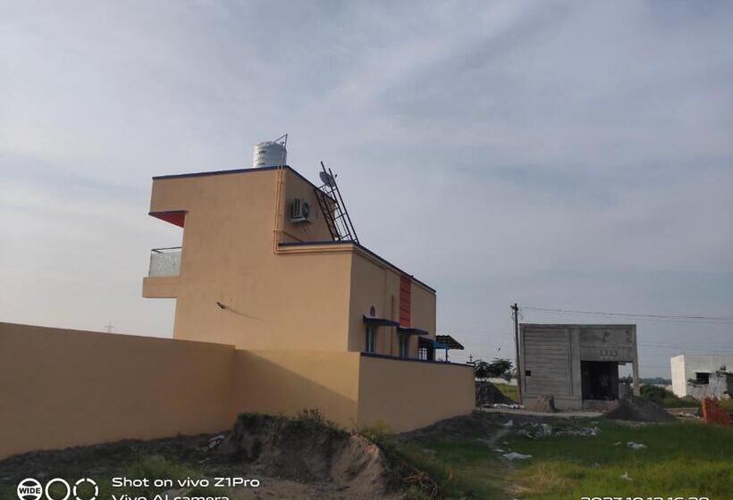 Pensão Uk Guest House