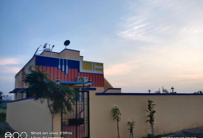 Pensão Uk Guest House