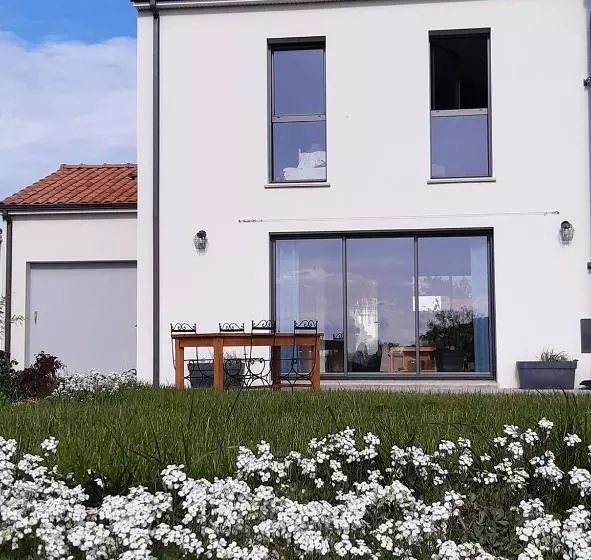 Aamiaismajoitus (B&B) Chambre De La Divatte