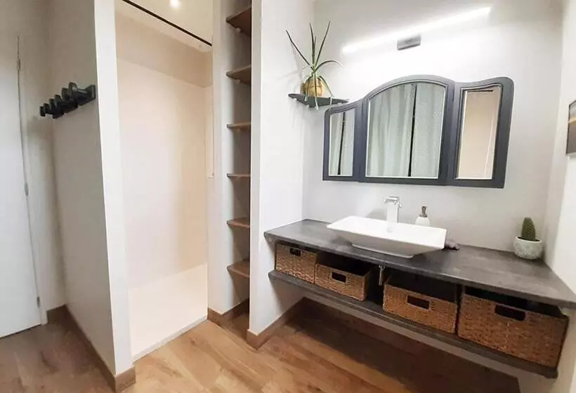 Aamiaismajoitus (B&B) Chambre De La Divatte