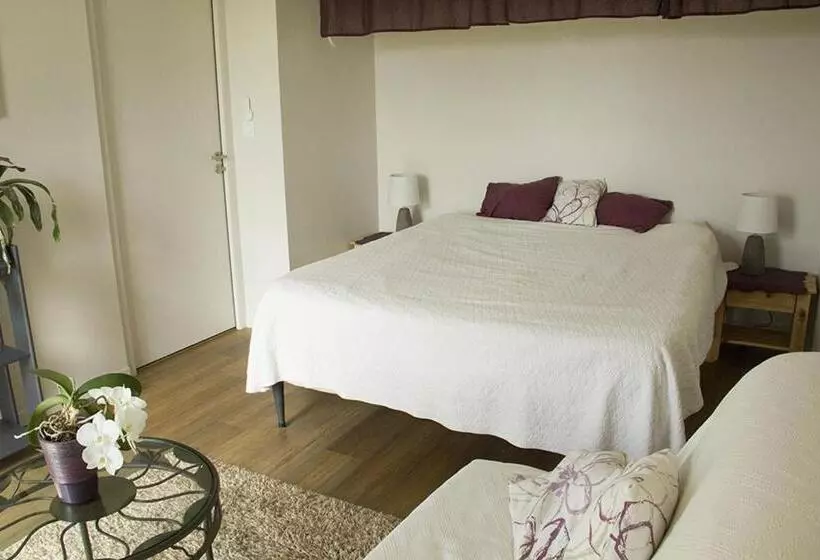 Aamiaismajoitus (B&B) Chambre De La Divatte