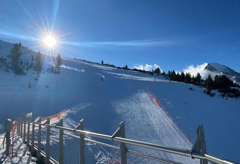 Family Luxury Private Apartment For 4 Max 6 People In 4 Star Spa Resort St Ivan Rilski, Bansko