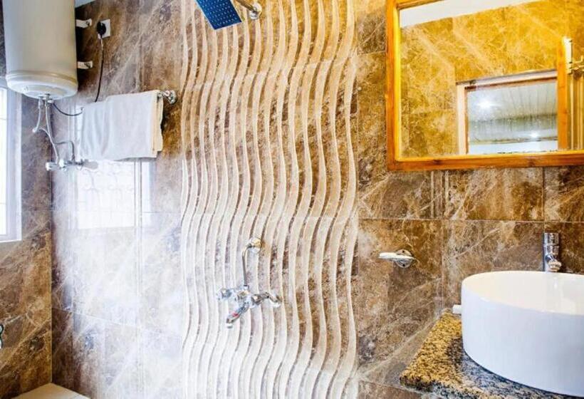 ホテル Chaman Palace