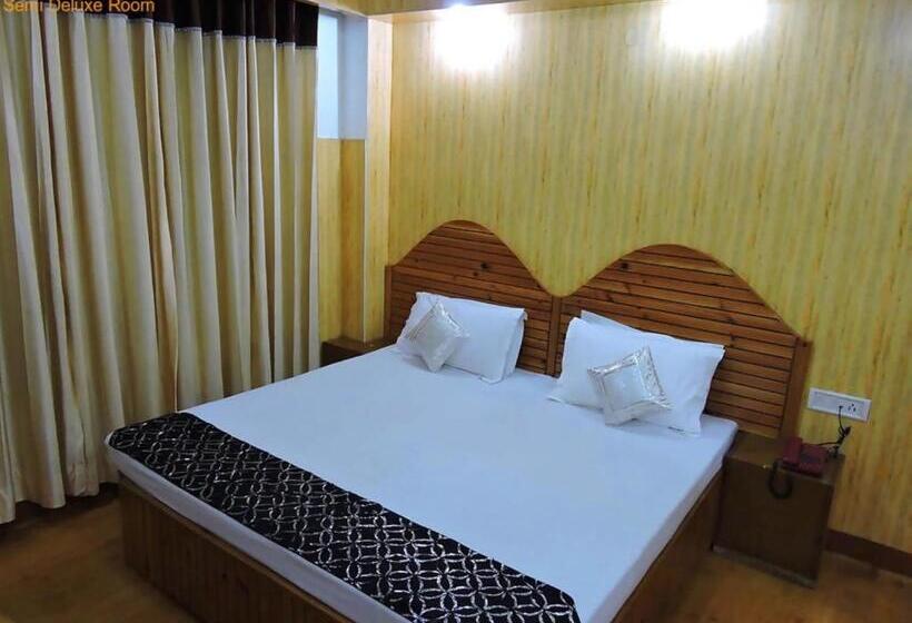 ホテル Chaman Palace