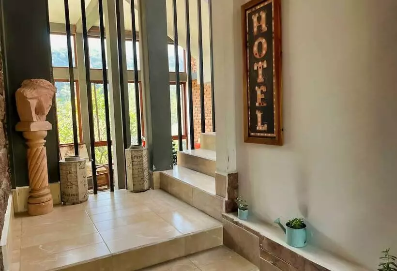 Hotelli La Palapa & Posada Mía