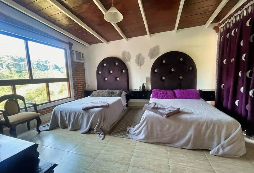 Hotel La Palapa & Posada Mía