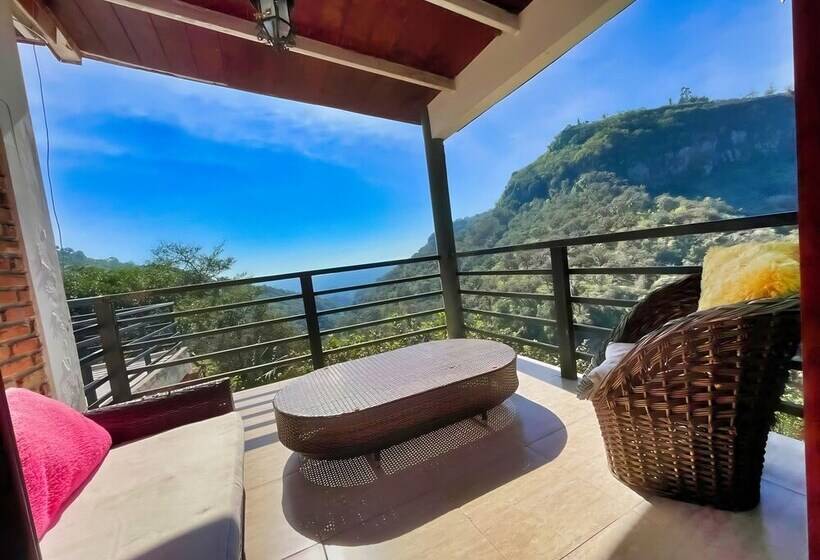 Hotel La Palapa & Posada Mía