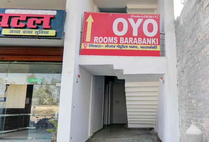 בית מלון כפרי Oyo Rooms Barabanki