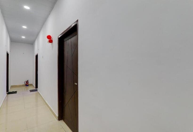 בית מלון כפרי Oyo Rooms Barabanki