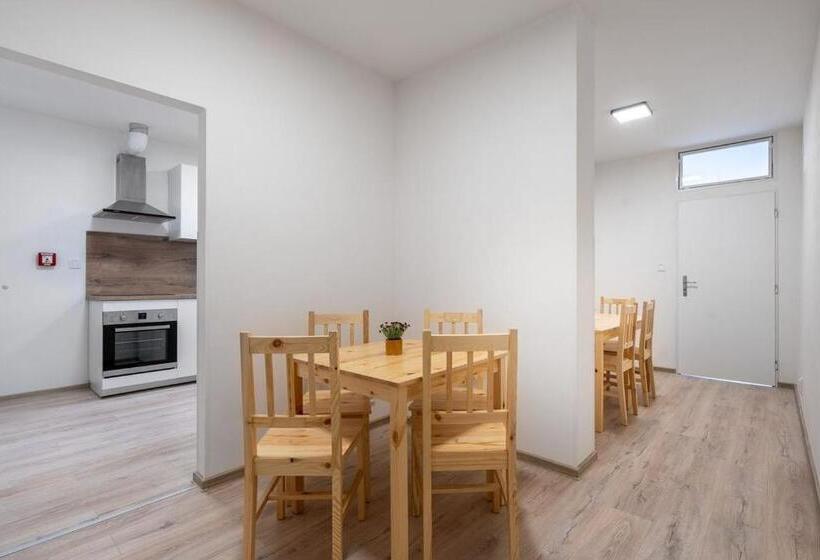 Szálloda Ubytování Racek