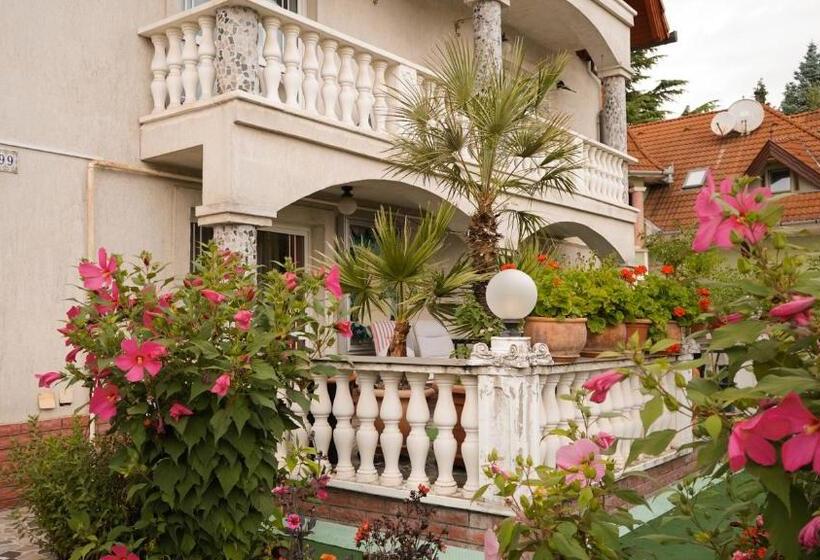 Hévíz Kristály Apartman