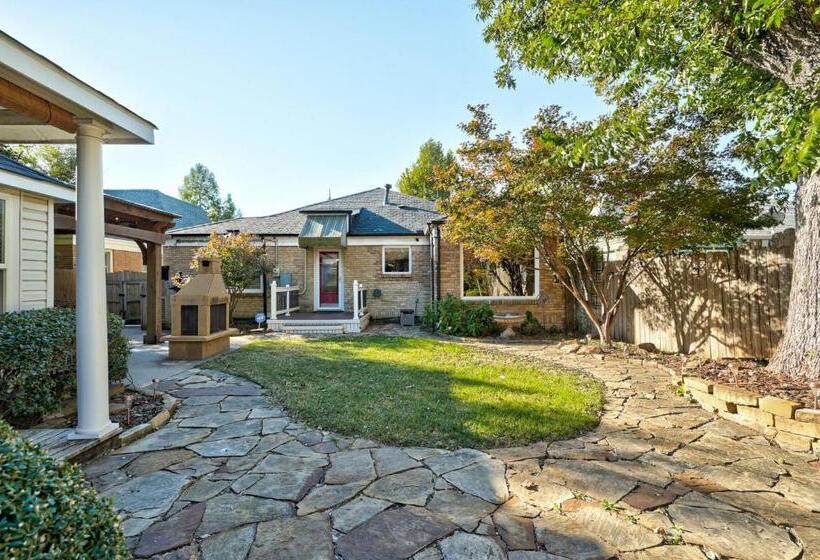 ペンション Classic Luxury Tudor And Garden Studio