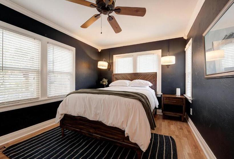 ペンション Classic Luxury Tudor And Garden Studio