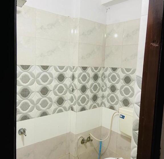 Пансион Sharma Hotel Run By Shivalaya