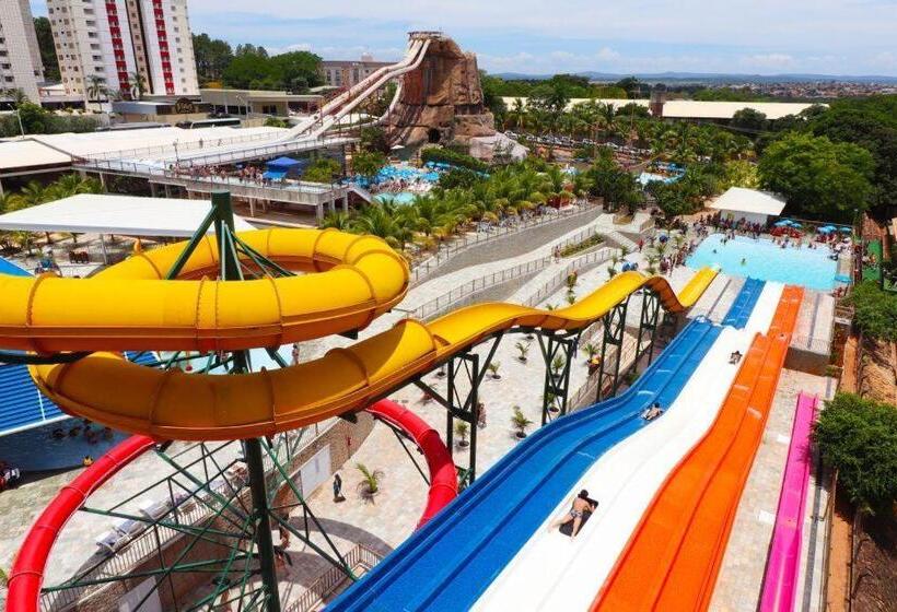 Piazza Diroma Com Acesso Ao Acqua Park Edilane