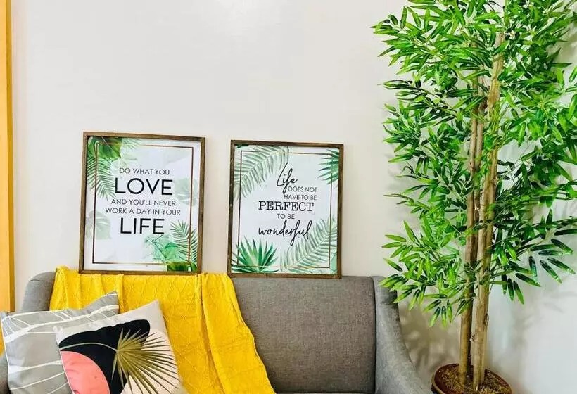 Uptown Bgc 1br Suite Room By Christine Suites Ph