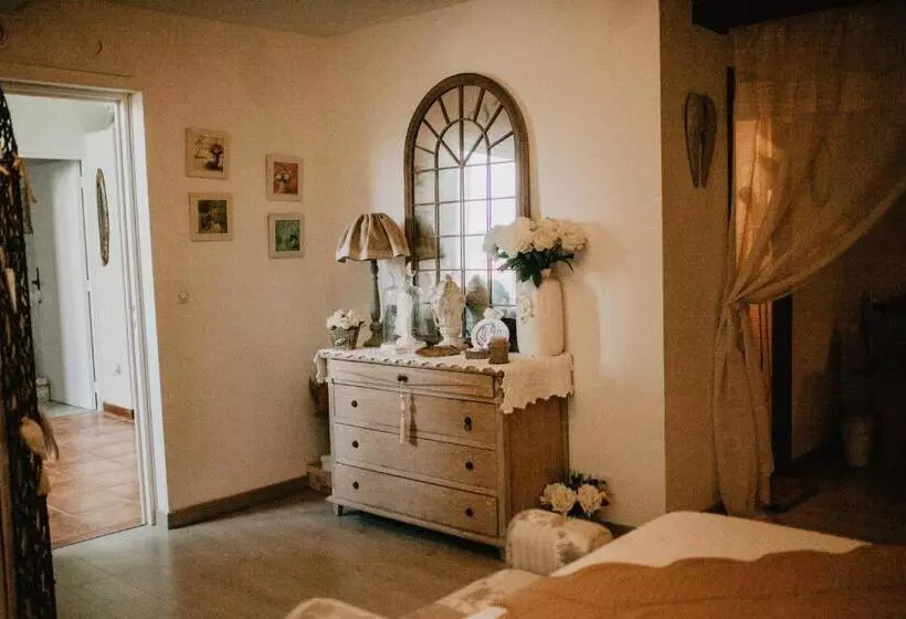 ベッドアンドブレックファースト Chez Géraldine