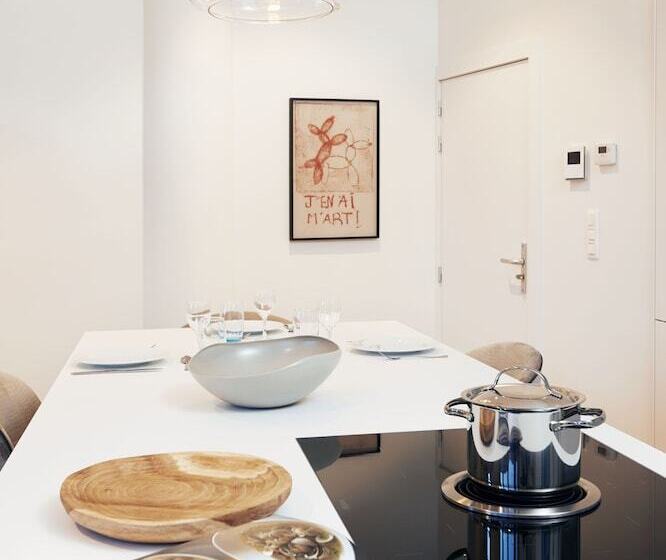 Downtown Brussels Splendor Suites