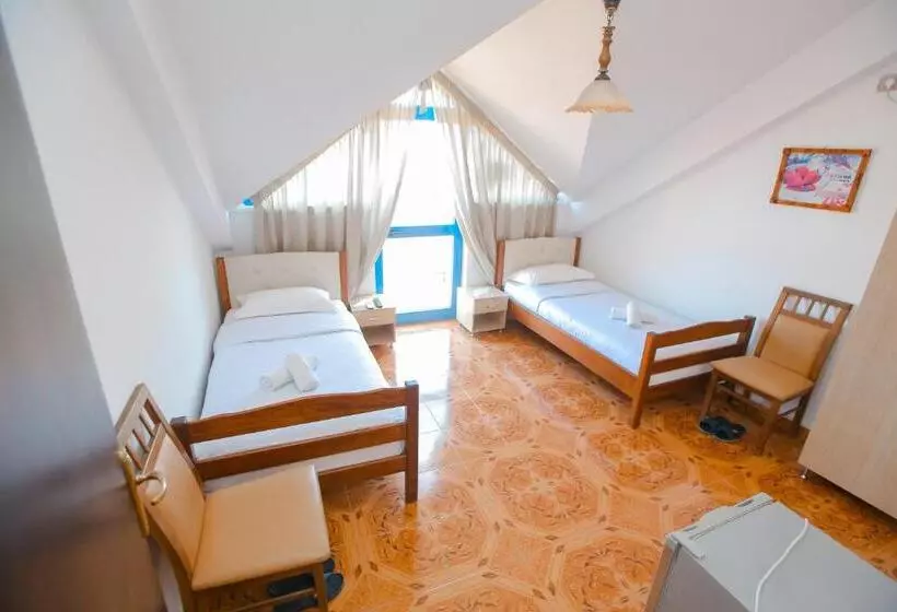 Hotel Ambasador