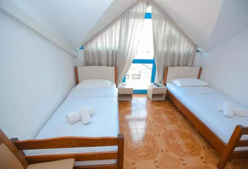 Hotel Ambasador