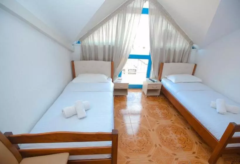 Hotel Ambasador
