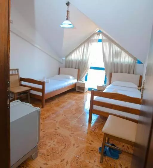 Hotel Ambasador