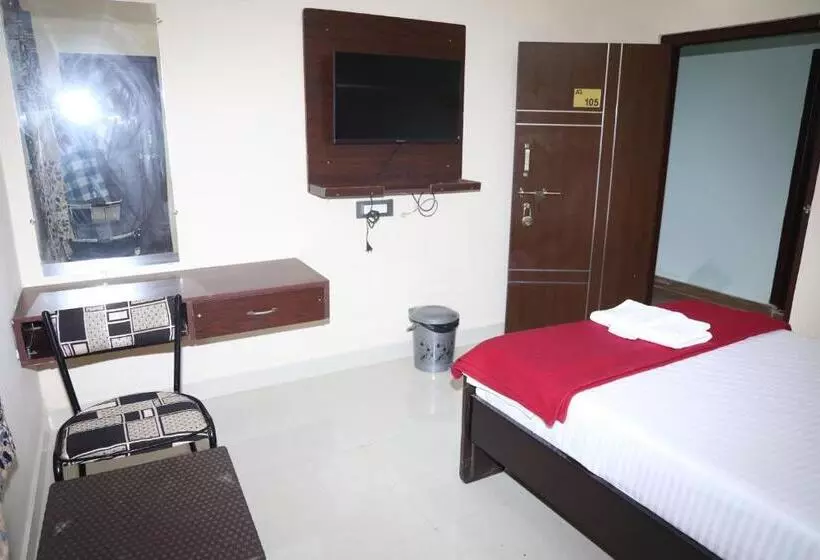 Hotelli Anand Grand And Lodge